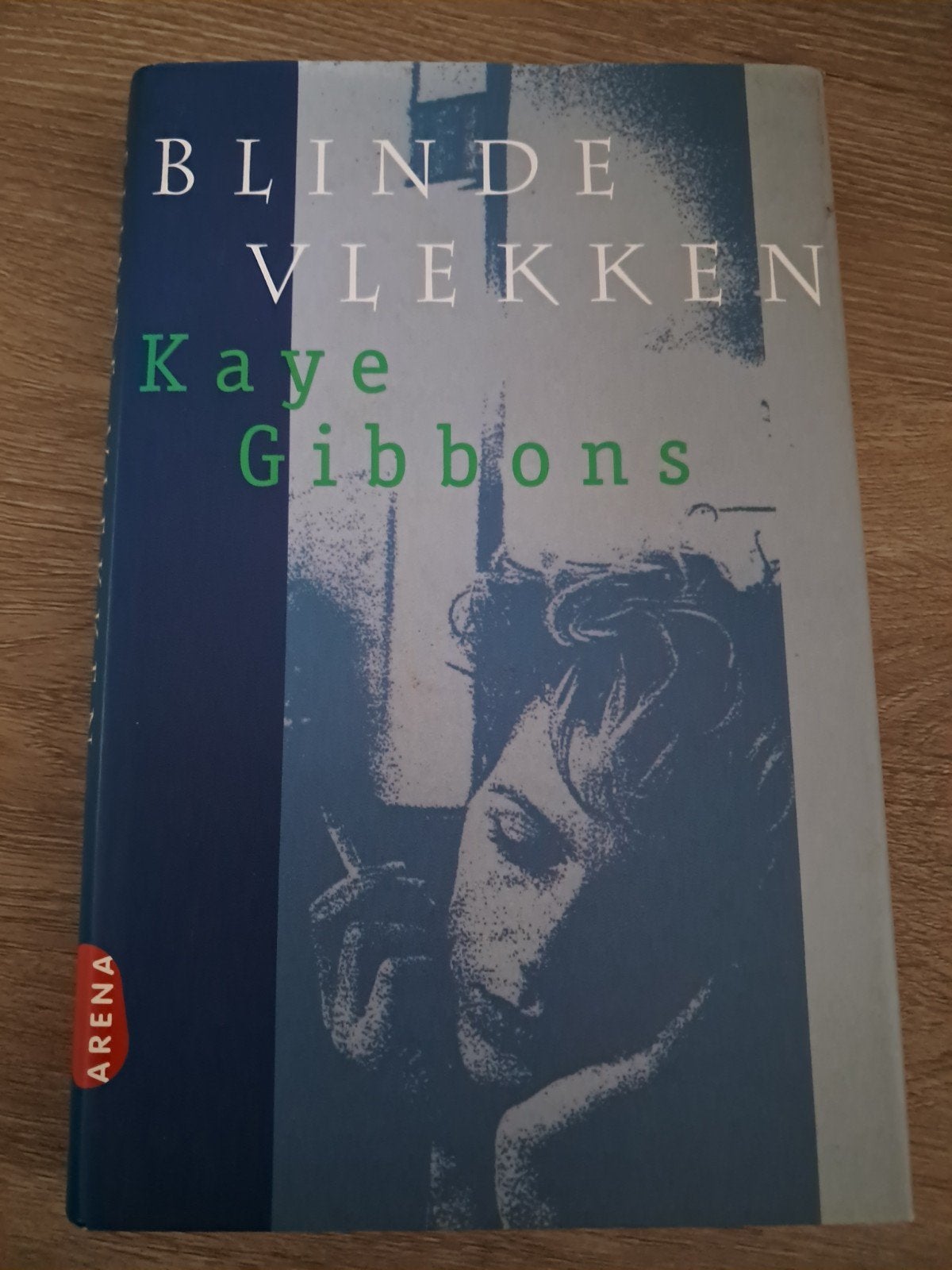C8 Blinde Vlekken - Kaye Gibbons (Boek), Ophalen of Verzenden, Gelezen, Kaye Gibbons, Nederland