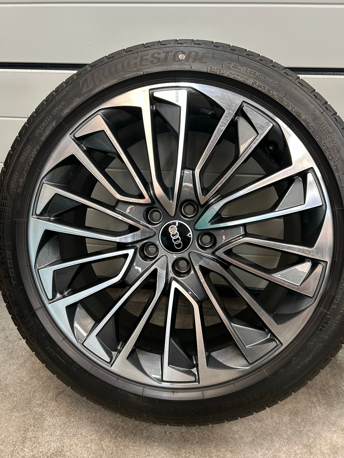 Audi A6 19 inch velgen met Bridgestone Turanza zomerbanden, Auto-onderdelen, Banden en Velgen, Banden en Velgen, Personenwagen