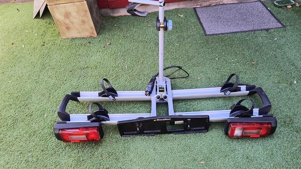 Te koop MovaNext fietsendrager 1ux compact, Auto diversen, Ophalen of Verzenden, Zo goed als nieuw, Trekhaakdrager