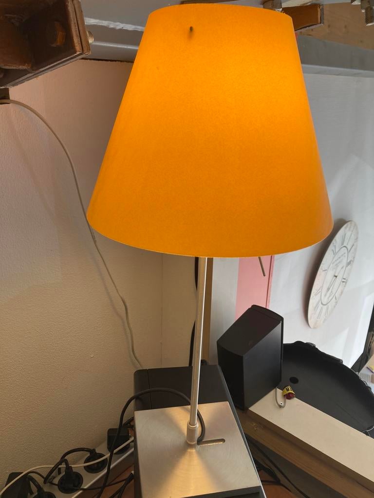 Luceplan Constazina tafellamp 2 stuks oranje (!!) kap, Huis en Inrichting, Ophalen
