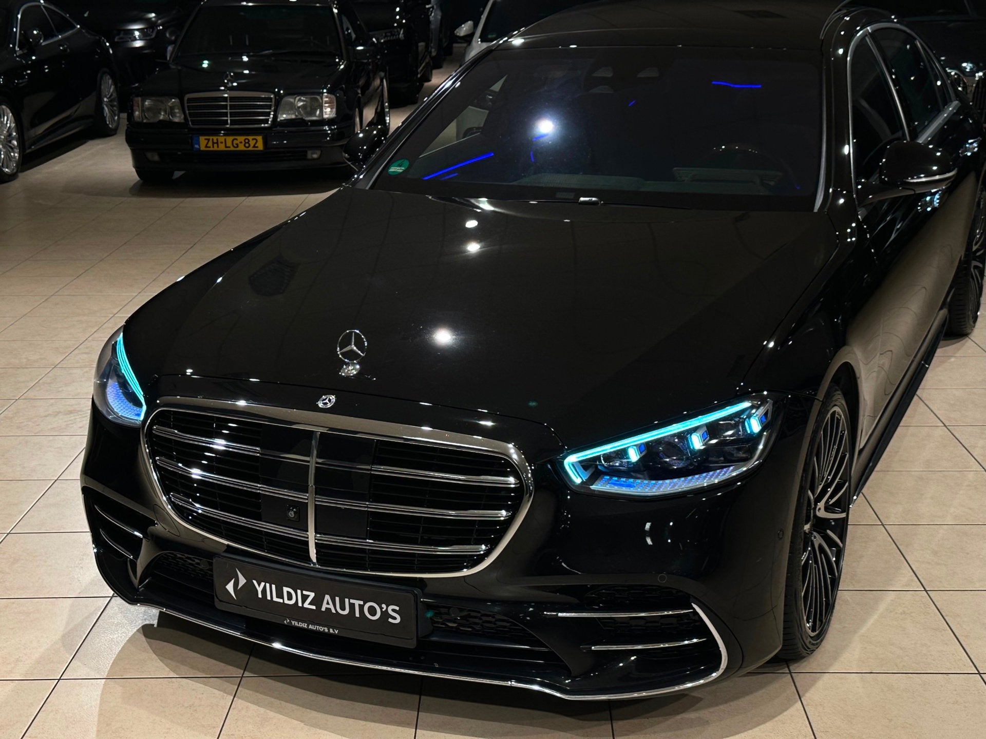 Mercedes-Benz S-klasse S350 d 4MATIC LANG AMG|3xTV|MASSAGE|B, Automaat, Dealer onderhouden, 15 km/l, Gebruikt