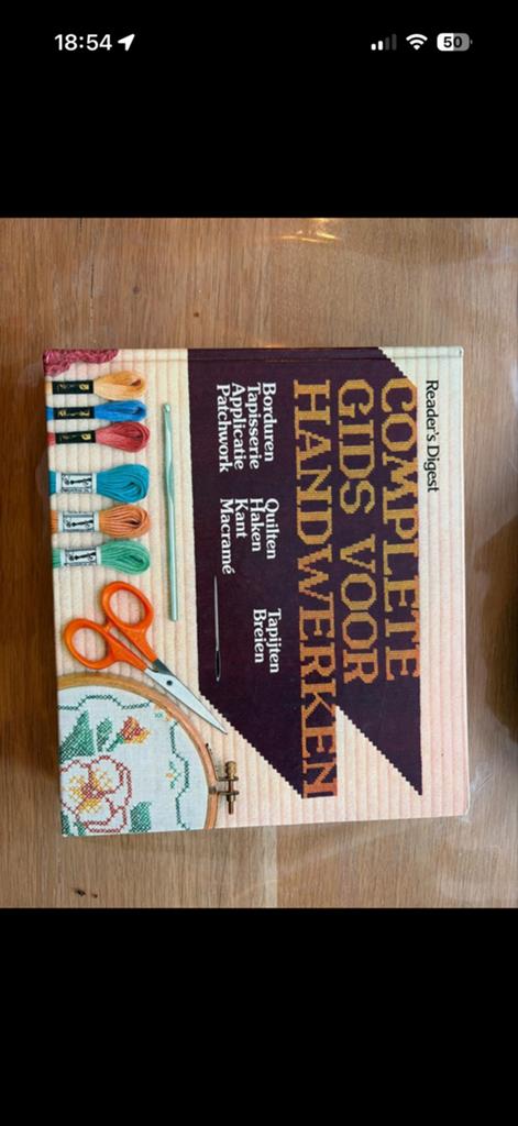 Complete Gids voor Handwerken - Reader's Digest, Boeken, Ophalen of Verzenden, Gelezen, Breien en Haken, Geschikt voor kinderen