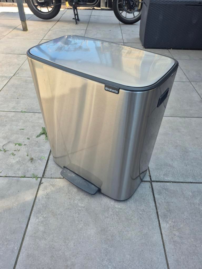 Brabantia Bo Bin - 60L - RVS, Ophalen, Gebruikt, Met pedaal, 50 tot 75 cm