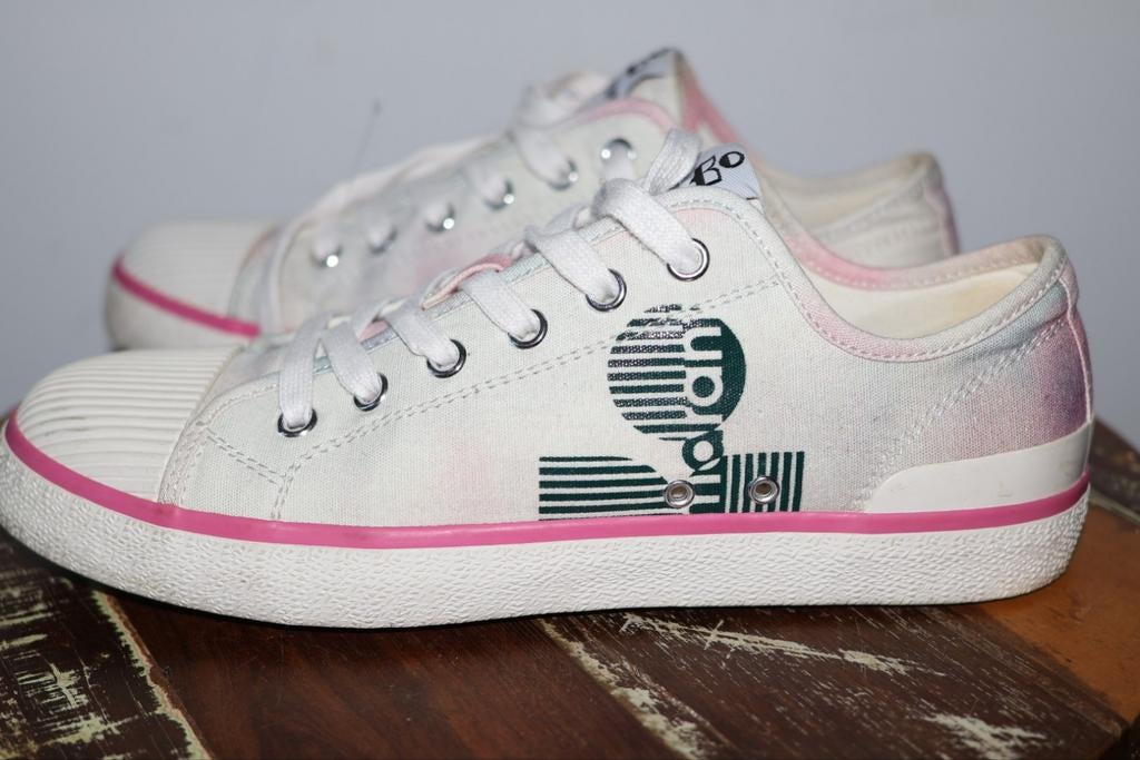 Isabel Marant sneakers maat 40, Kleding | Dames, Schoenen, Isabel Marant, Isabel Marant, Isabel Marant.nl, Ophalen of Verzenden