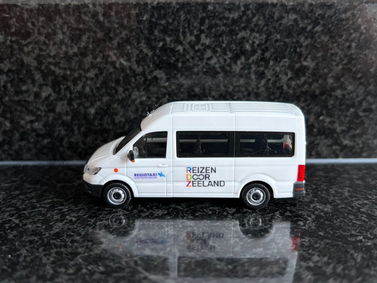 Decals transfer logo set Reizen door Zeeland regiotaxi 1:87, Verzenden, Nieuw, Overige merken