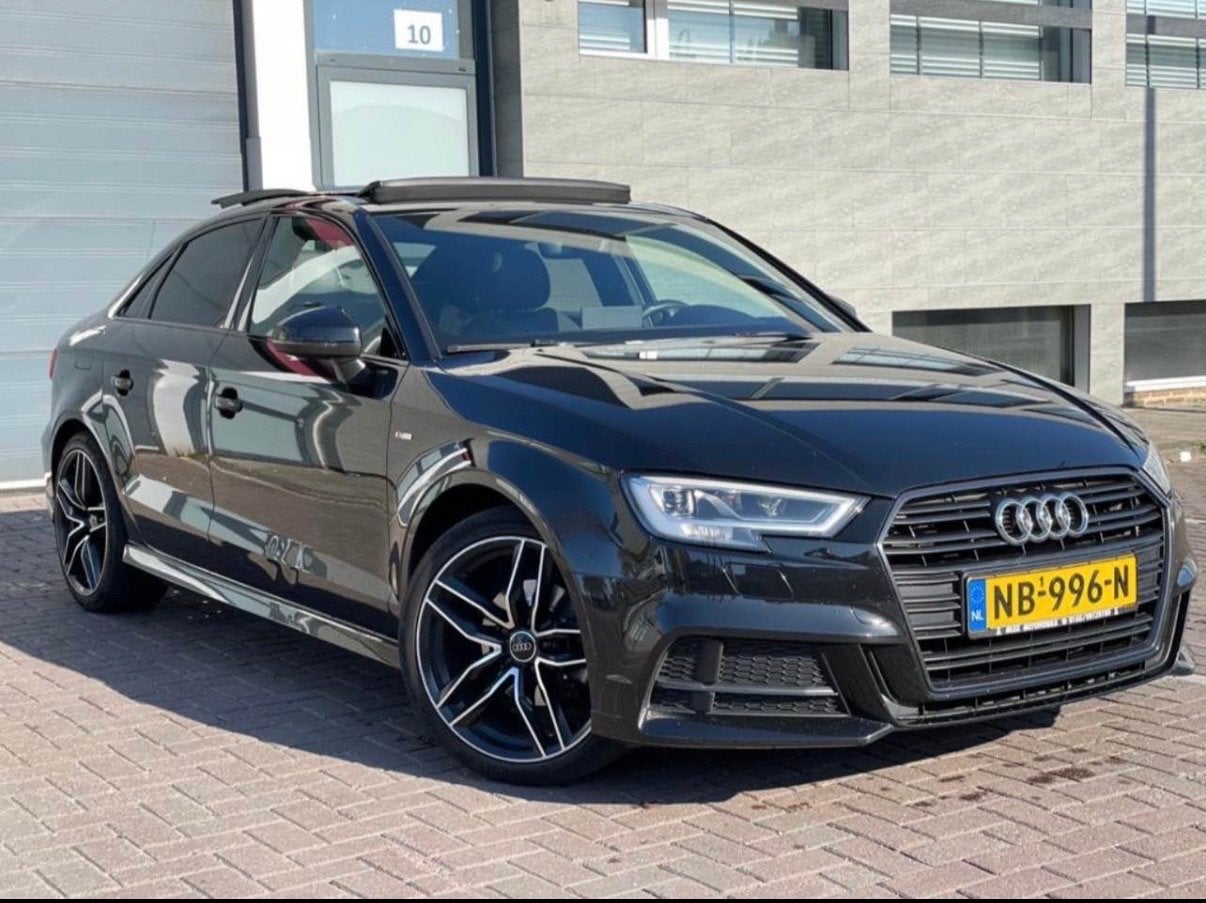 Audi A3 1.6 TDI 81KW Sedan S-tronic 2016 Zwart, Auto's, Audi, 680 kg, 4 cilinders, Zwart, Origineel Nederlands
