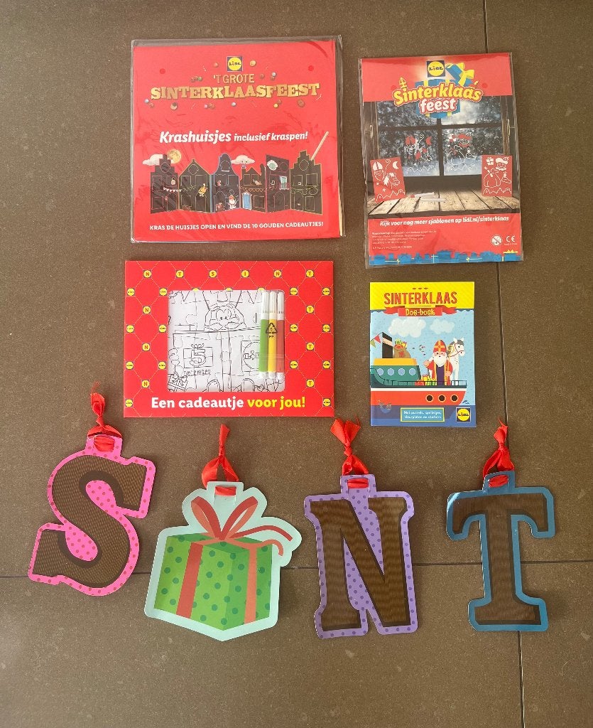 Sinterklaas knutsel pakket - doe boek en slinger, Ophalen of Verzenden, Nieuw