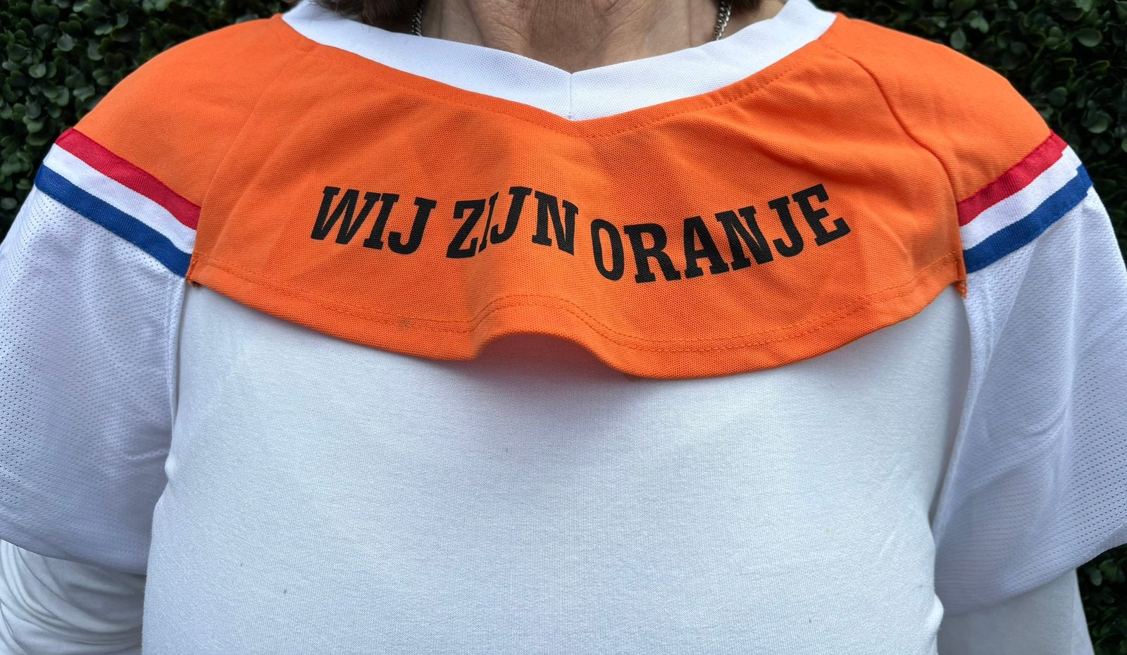 Oranje cape met leeuw opdruk - Wij zijn Oranje, Maat 38/40 (M), Oranje, Ophalen of Verzenden, Zo goed als nieuw