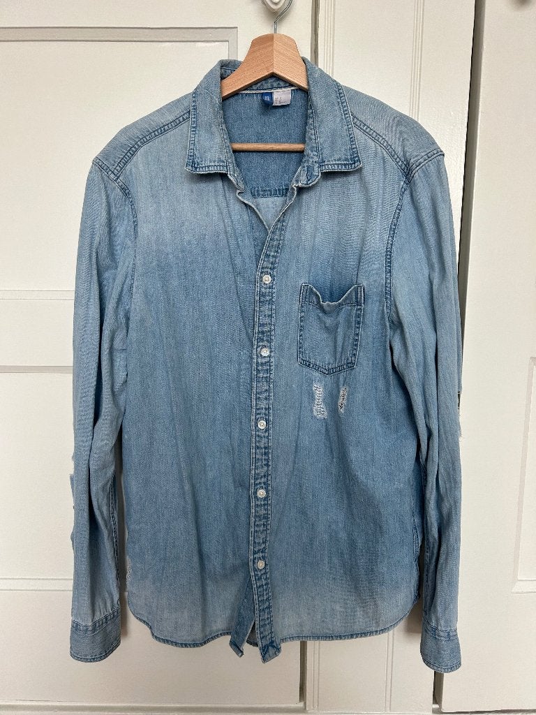 Ripped spijkerblouse H&M - mt M, Kleding | Dames, Ophalen of Verzenden, Zo goed als nieuw, Maat 38/40 (M), Blauw