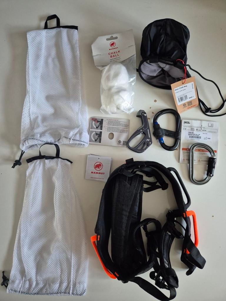 Nieuw complete Mammut klimset M-XL + Ball-Lock karabiner, Sport en Fitness, Klimsport, Ophalen of Verzenden, Nieuw, Klimsport-accessoire