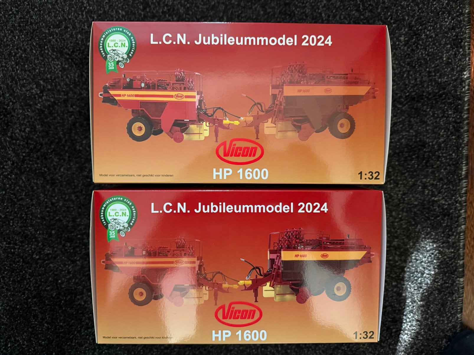 2 Varianten van de Vicon HP 1600 Pers Marge Models LCN 2024, Hobby en Vrije tijd, Modelauto's | 1:32, Ophalen, Nieuw, Tractor of Landbouw