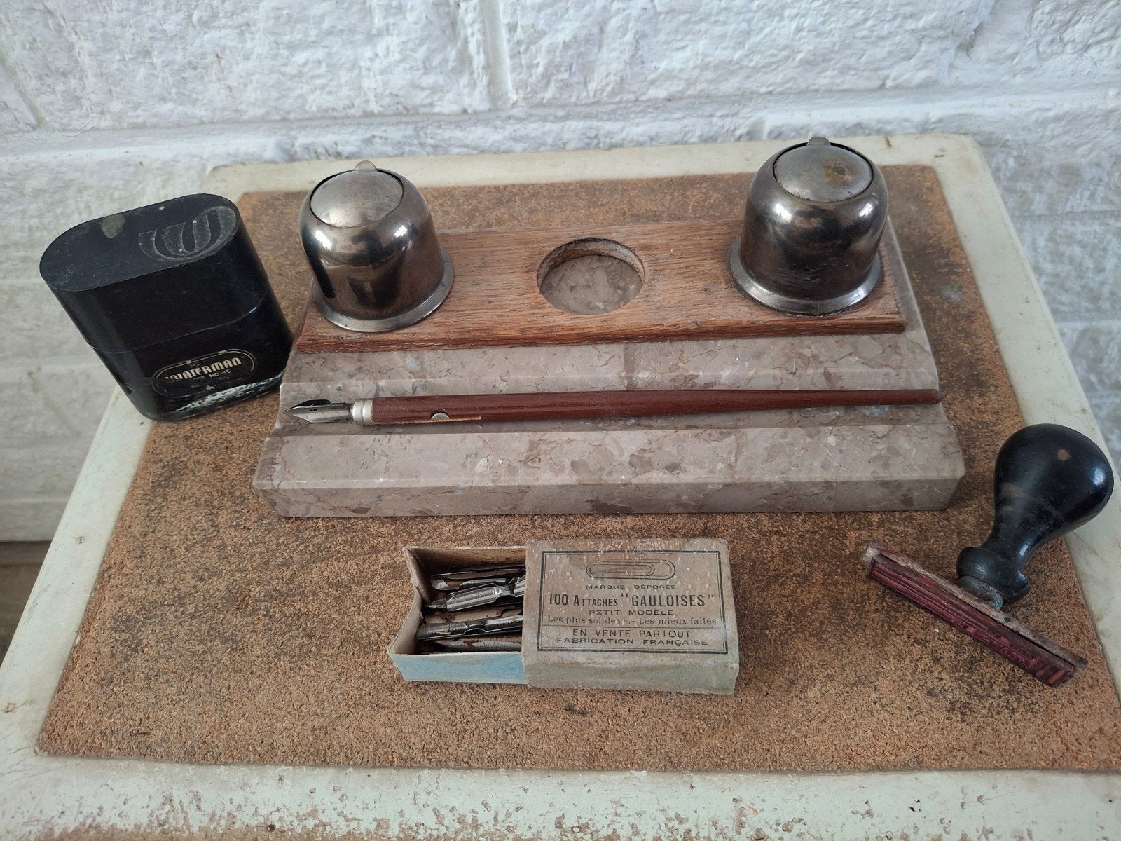 Antieke inktstel van marmer met inktpotten & accessoires, Ophalen of Verzenden