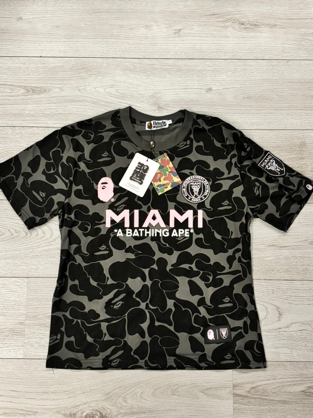 A bathing ape shirt, Maat M, Ophalen of Verzenden, Nieuw, Shirt