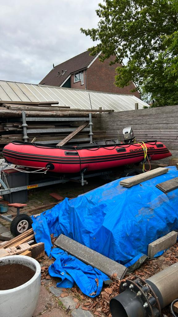 Quicksilver rubberboot met 25 pk buitenboordmotor, Watersport en Boten, Rubberboten, Gebruikt, Quicksilver, Aluminium, Inclusief motor
