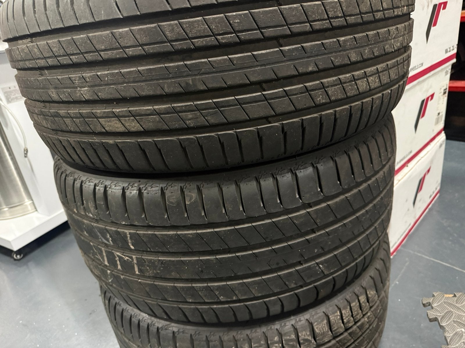 4x 285 40 20 / 255 45 20 MO Michelin Latitude 6MM+ DOT2021, Auto-onderdelen, Banden en Velgen, Gebruikt, 285 mm, Ophalen of Verzenden