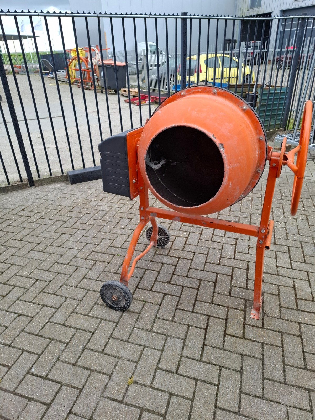 zgan betonmolen, Doe-het-zelf en Verbouw, Betonmolens, Ophalen, Zo goed als nieuw