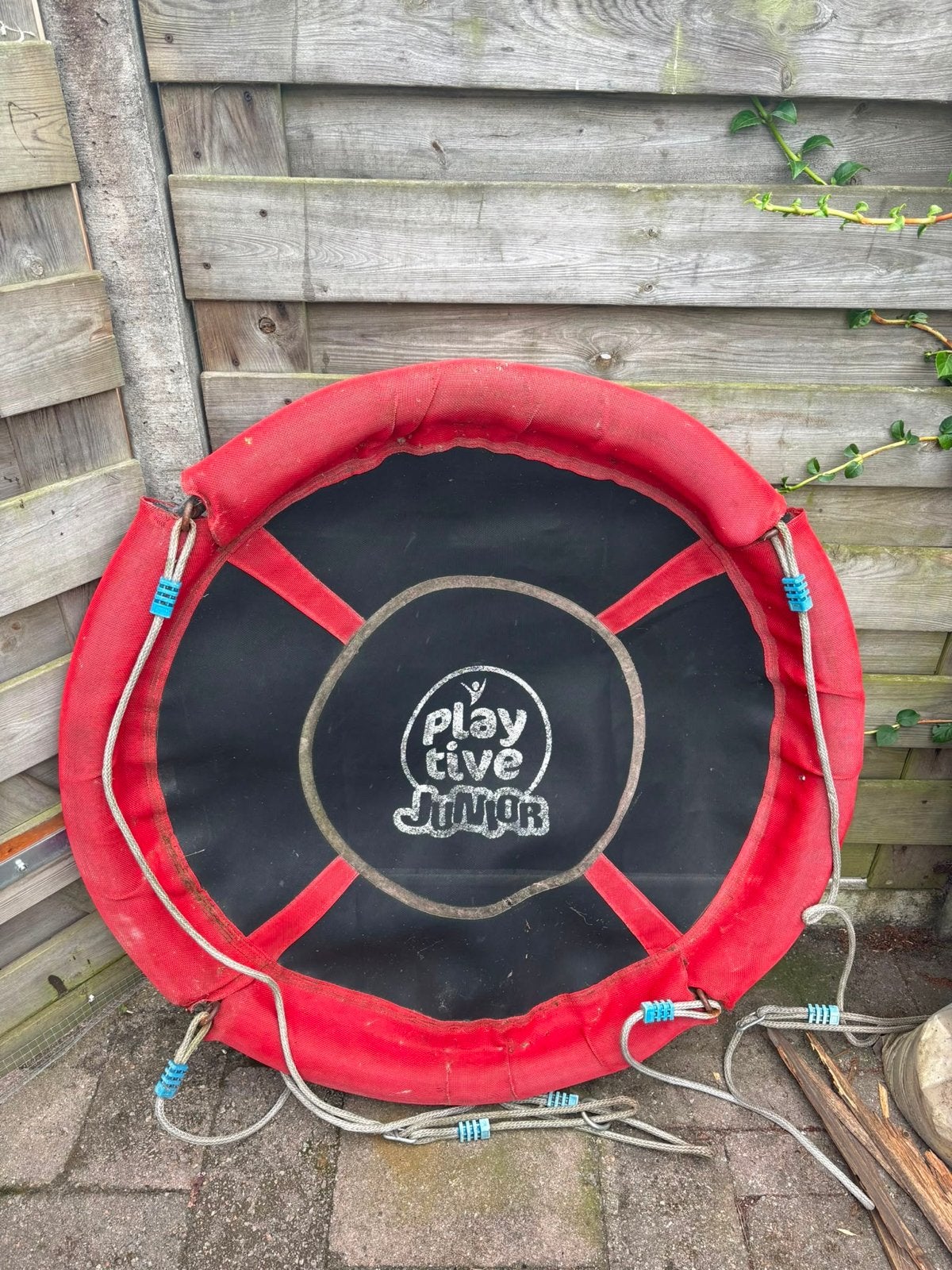 Playtive grote ronde schommel - Rood en Zwart, Kinderen en Baby's, Speelgoed | Buiten | Speeltoestellen, Ophalen, Gebruikt, Schommel