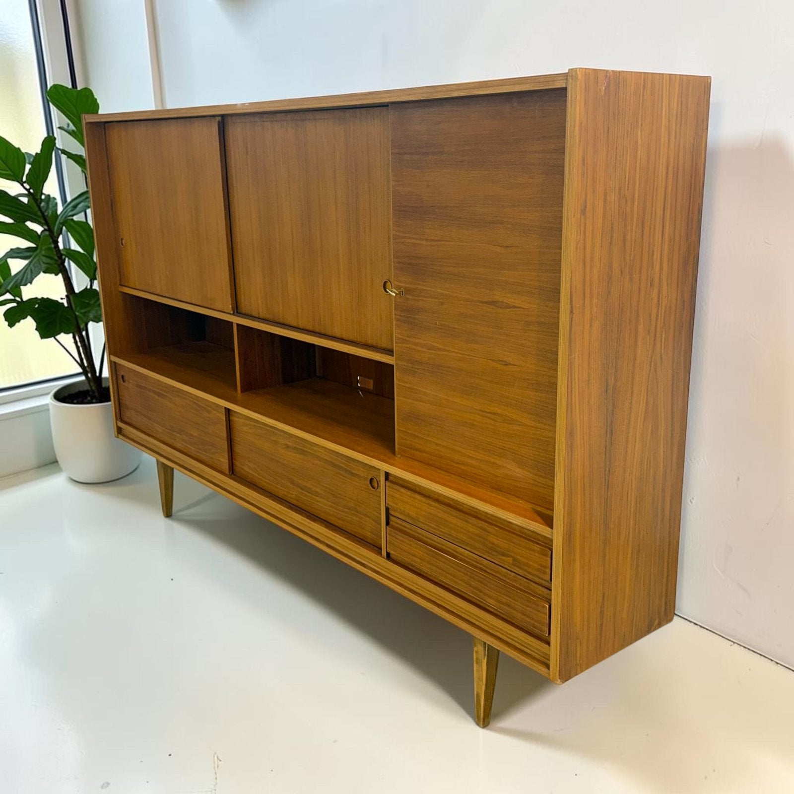 Vintage highboard Musterring Mobel | wandmeubel | dressoir, Huis en Inrichting, Kasten | Dressoirs, Ophalen, Met deur(en), Musterring Mobel