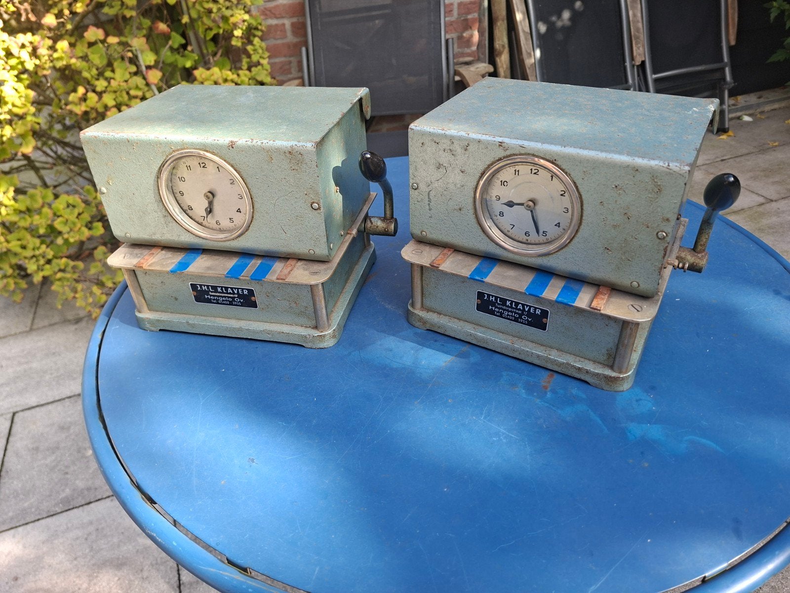 2 x industriële prikklok stempelklok jaren 50 Hengelo, Ophalen of Verzenden