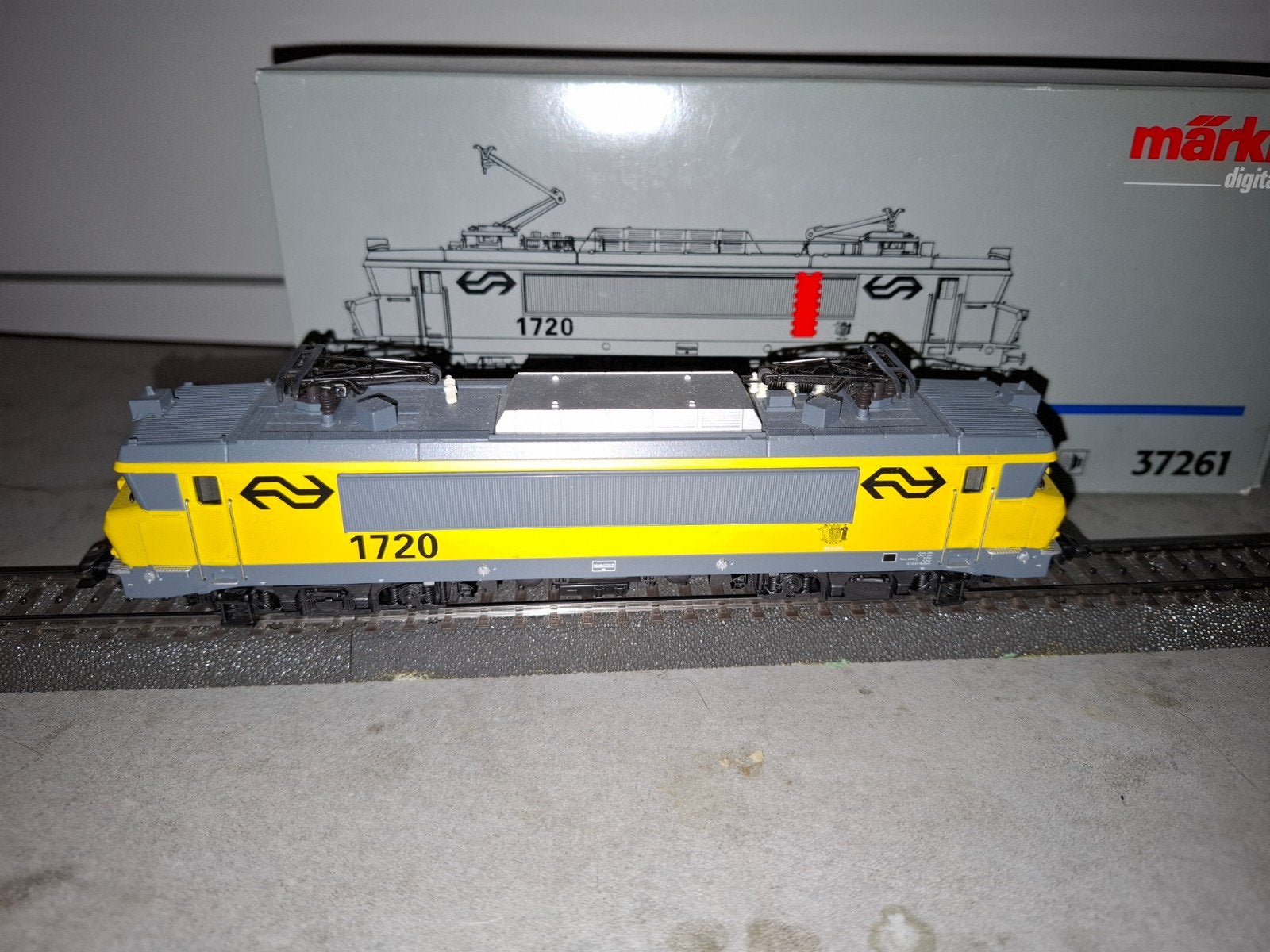 Märklin NS 1720 Locomotief met Delta Decoder en Geluid, Hobby en Vrije tijd, Modeltreinen | H0, Ophalen of Verzenden