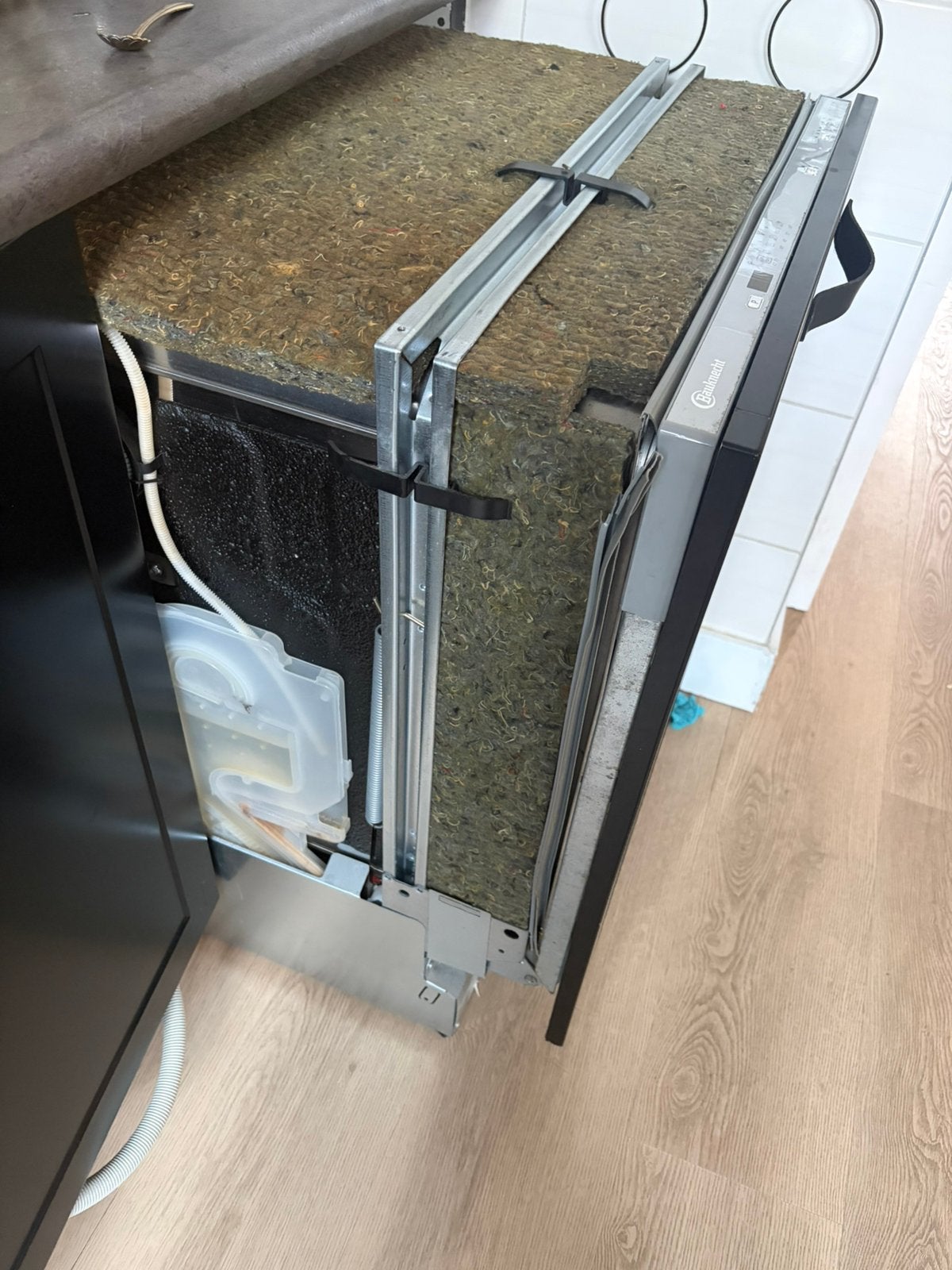 Kapotte Bauknecht vaatwasser, Ophalen, Gebruikt, Glasplaat, 160 cm of meer
