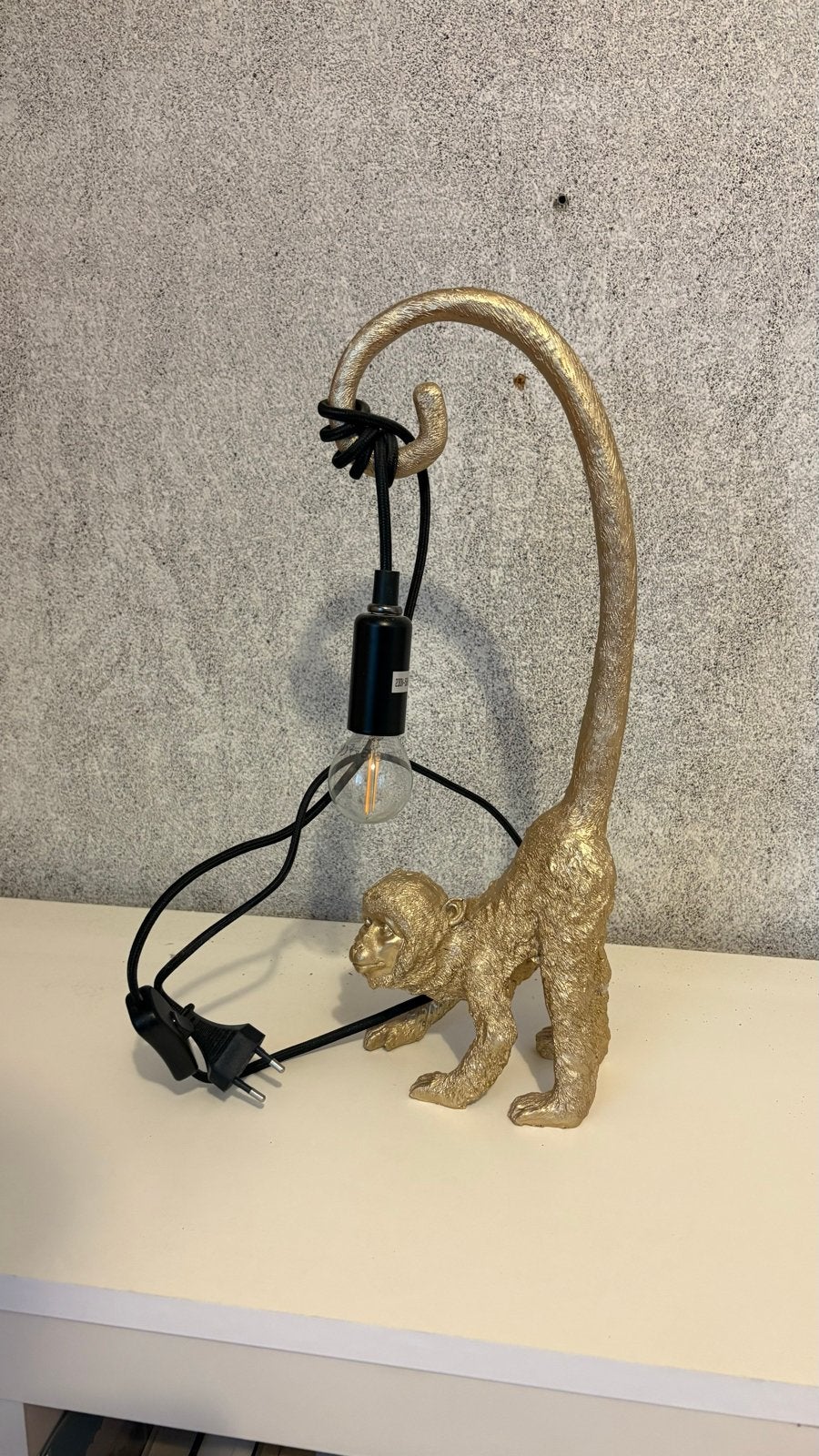 Gouden Aap Lamp - Unieke Tafellamp, Ophalen, Overige materialen, Zo goed als nieuw, Goud