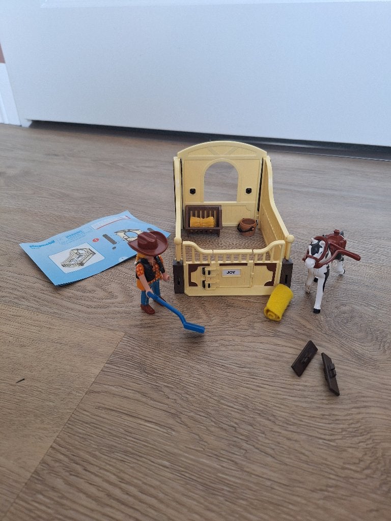 Playmobil paardenstal met paard en ruiter, Complete set, Overige typen, Ophalen of Verzenden, Zo goed als nieuw