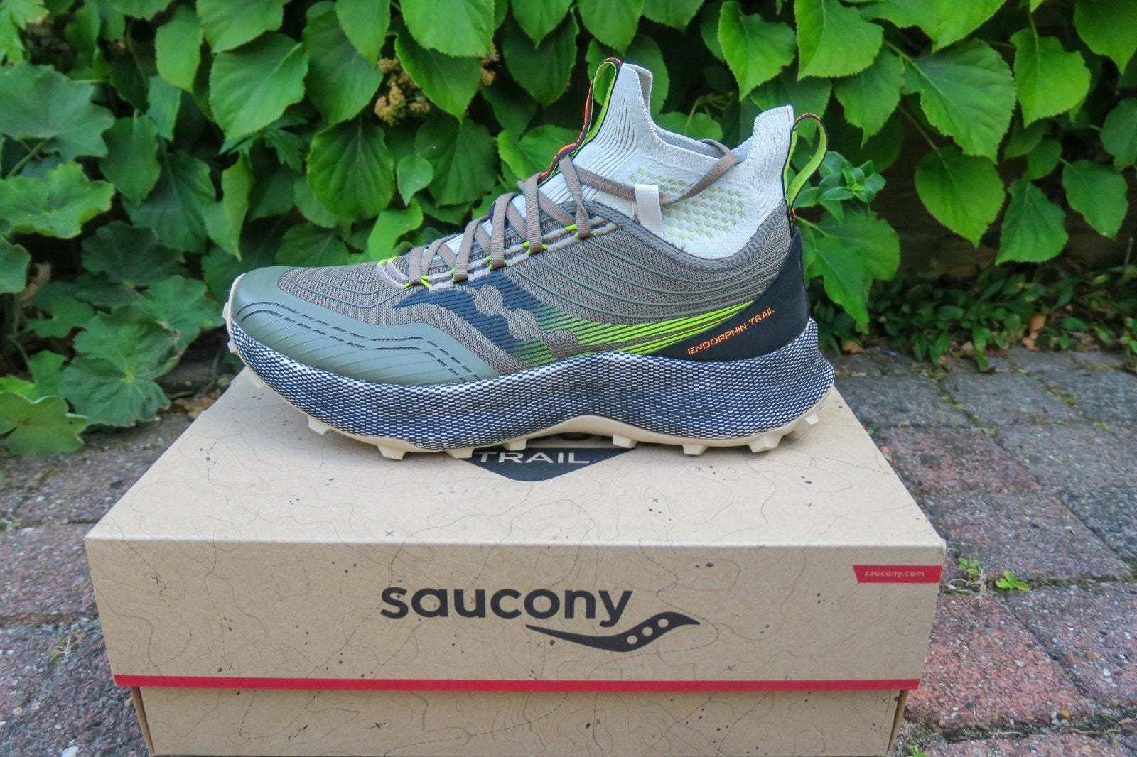 Saucony Endorphin Trail Mid Runshield Heren Green Trainers, Ophalen of Verzenden, Nieuw, Hardloopschoenen, Saucony