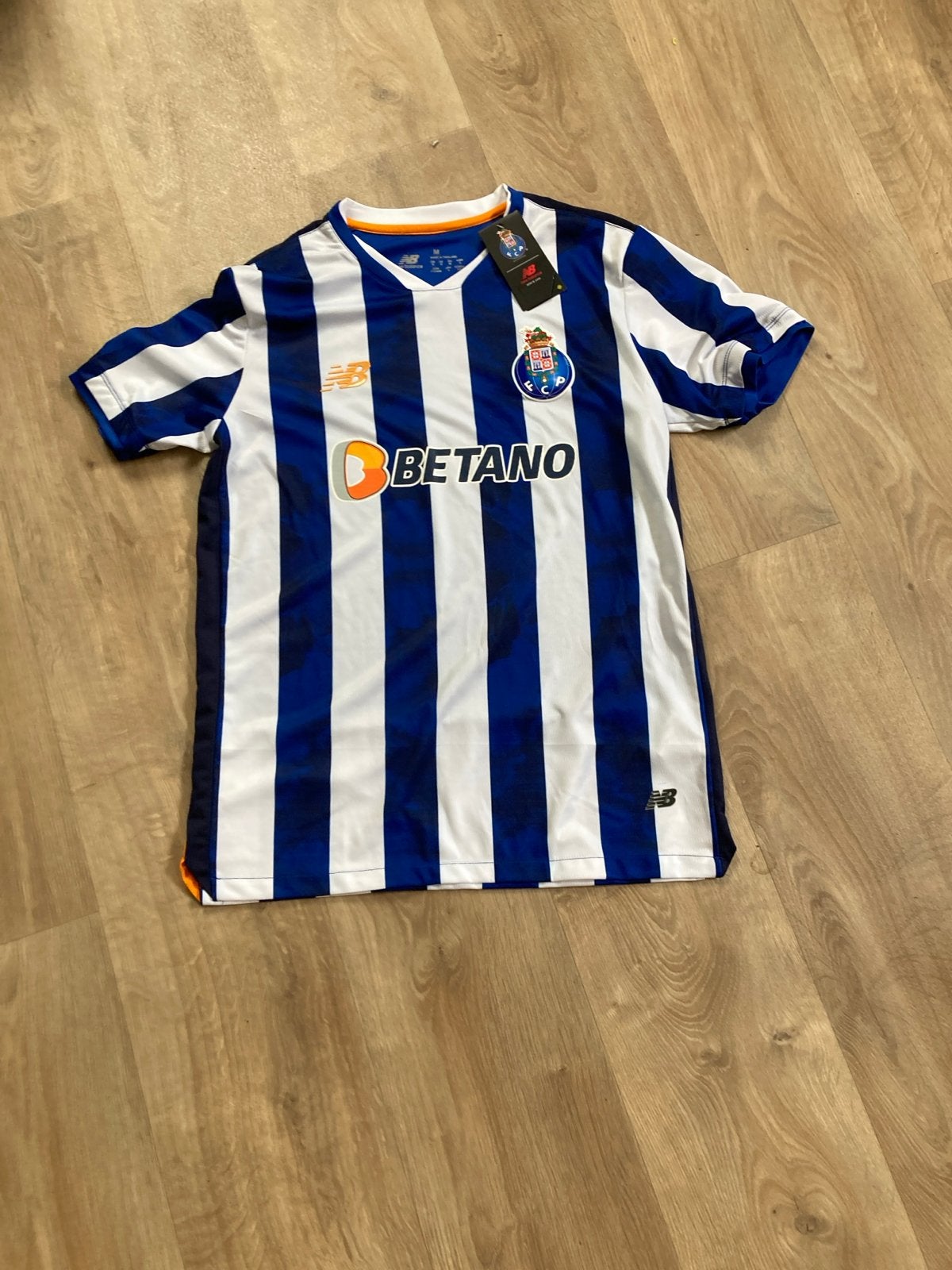 FC Porto Thuisshirt 2023/2024 - Maat M - Nieuw, Nieuw, Ophalen of Verzenden, Voetbal, Maat 48/50 (M)