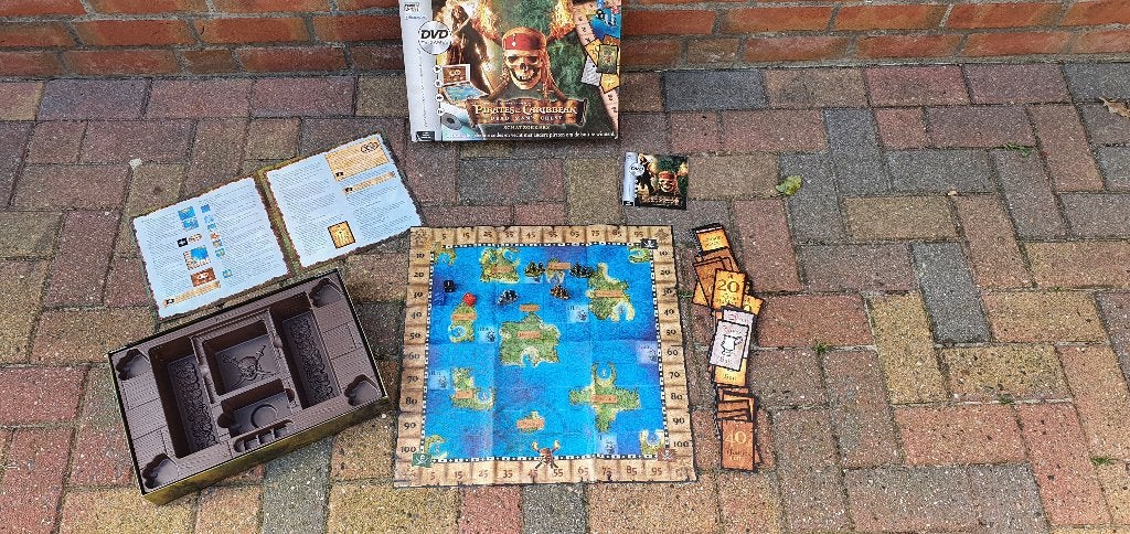 te koop pirates of the caribian spel nieuw in doos, Hobby en Vrije tijd, Vijf spelers of meer, Ophalen of Verzenden, Zo goed als nieuw