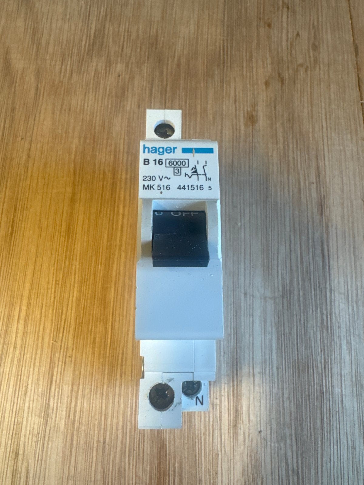 Hager Installatieautomaat B16 6000 230V MK 516, Ophalen of Verzenden, Gebruikt, Hager, Installatieautomaat
