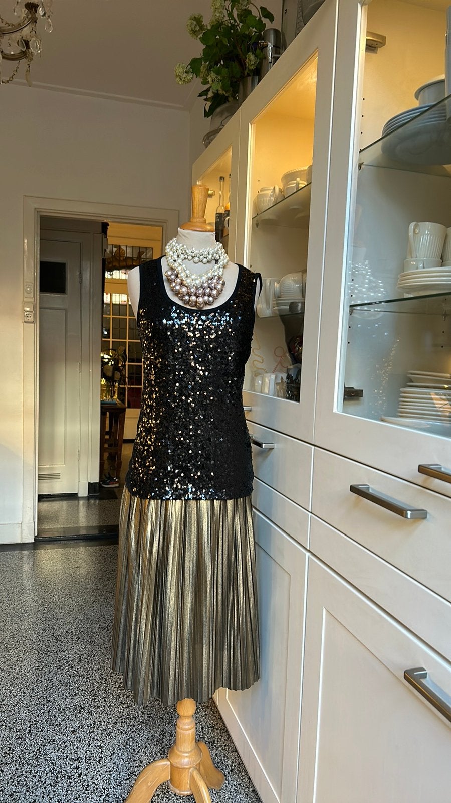 TOPSHOP feestelijke gouden micro plooienrok in maat S, NIEUW, Maat 38/40 (M), Overige kleuren, Ophalen of Verzenden, Zo goed als nieuw