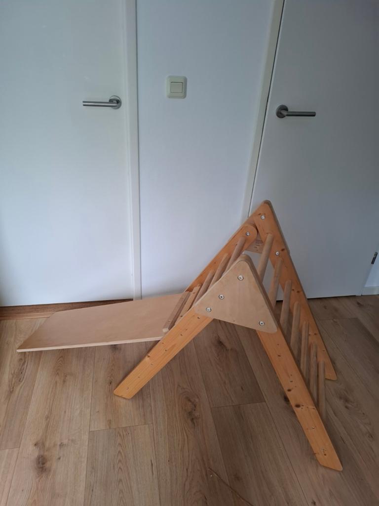Pikler Driehoek met Glijbaan/Klimplank, Kinderen en Baby's, Speelgoed | Houten speelgoed, Ophalen, Zo goed als nieuw