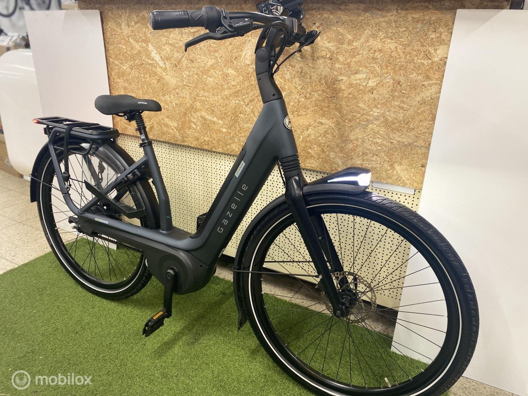 GAZELLE AVIGNON C380 2024 49 CM SLECHTS 415 KM BELT DRIVE, Zo goed als nieuw, 47 tot 51 cm, GAZELLE, 50 km per accu of meer