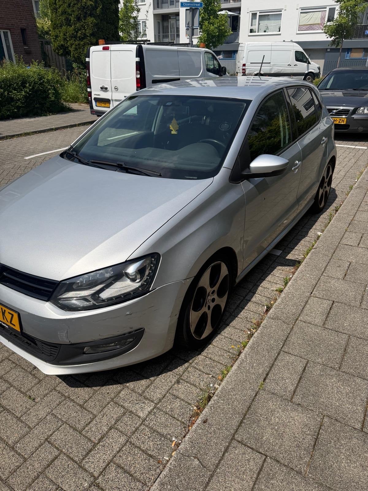 Volkswagen Polo 1.6 TDI 66KW 2011 Grijs, Auto's, Voorwielaandrijving, 1200 kg, Particulier, 1065 kg
