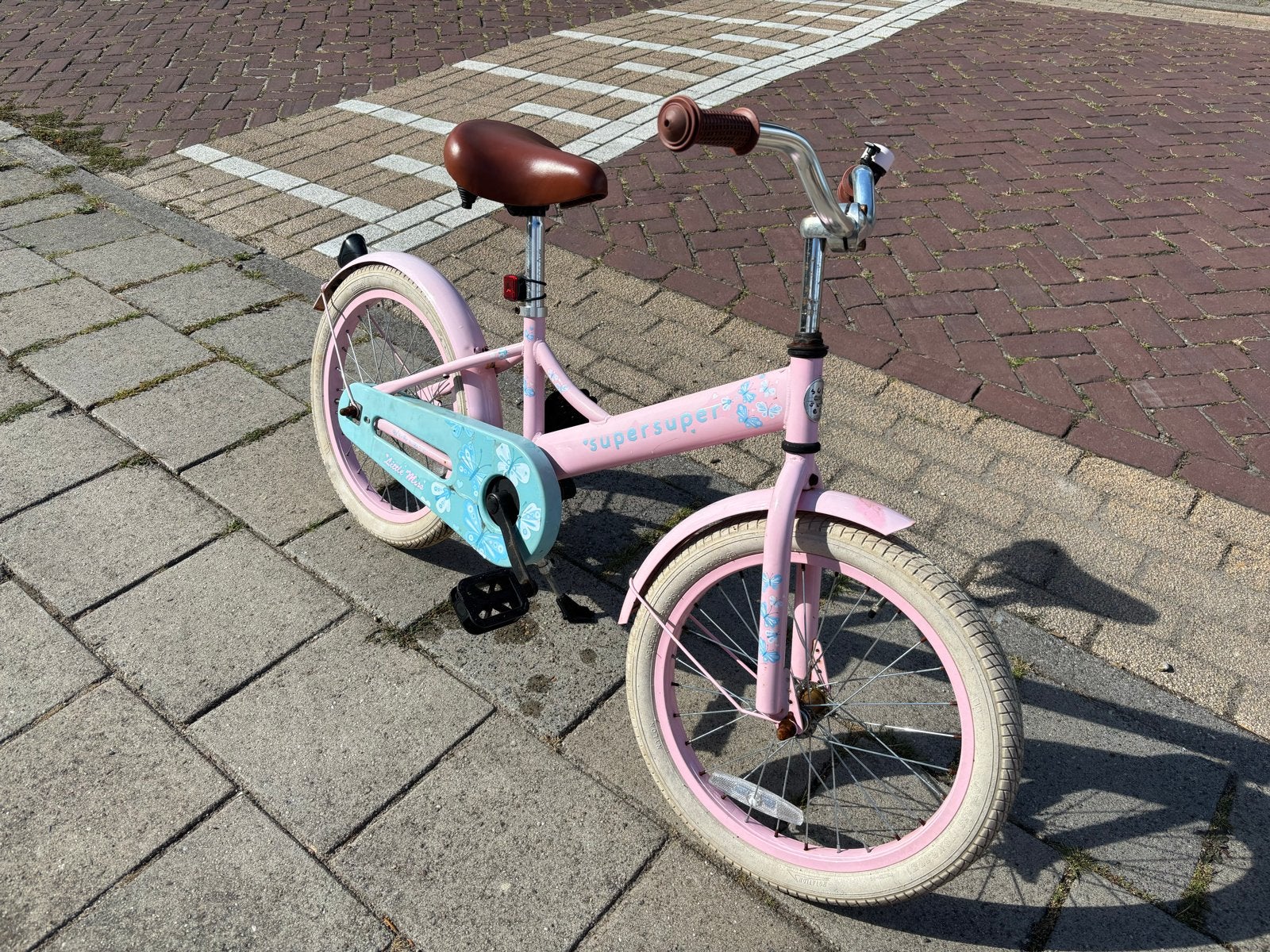 Leuke roze meisjesfiets 20inch - Fietst goed!, Ophalen, Gebruikt, Terugtraprem, 20 inch