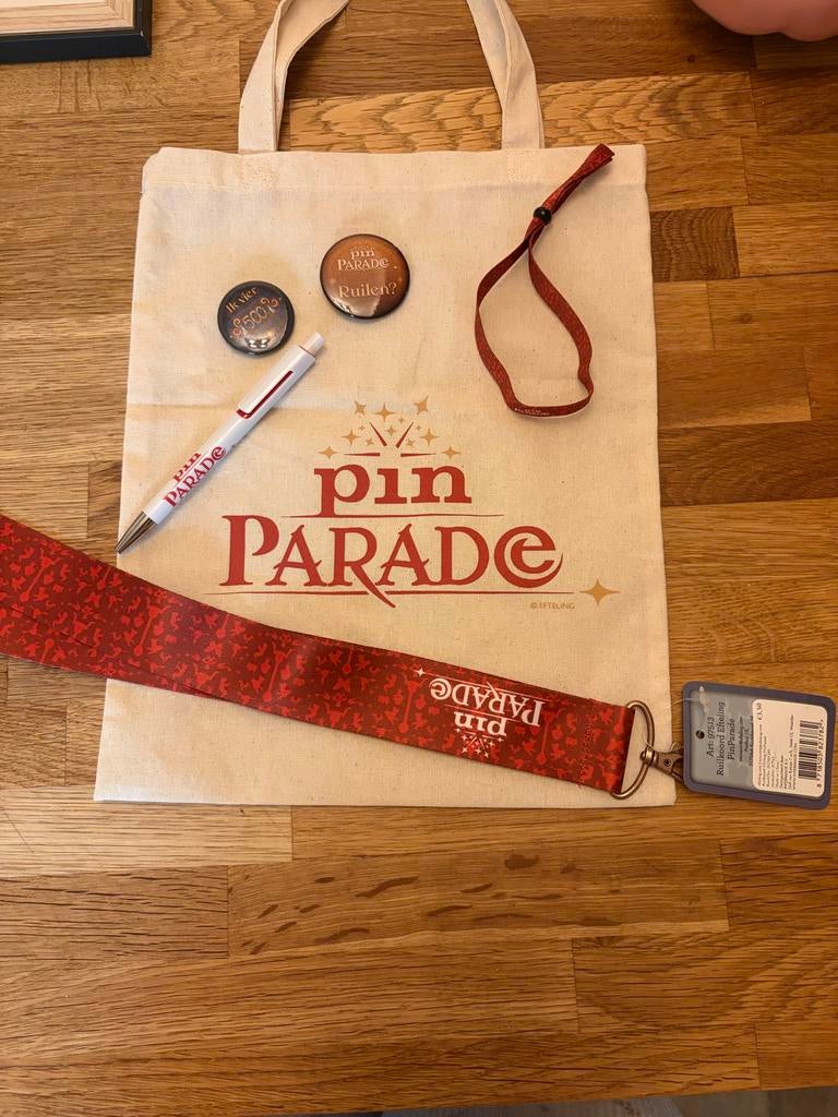 Pin Parade Efteling Limited Spullen: Pen, Buttons, Polsbandj, Ophalen of Verzenden, Zo goed als nieuw