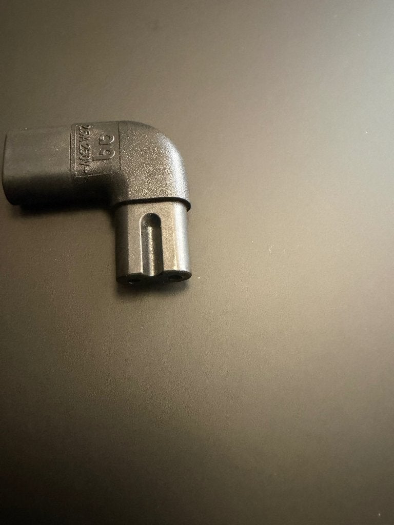 Audioquest Adapter C7 90 graden, Ophalen of Verzenden, Zo goed als nieuw, Minder dan 2 meter, HDMI-kabel