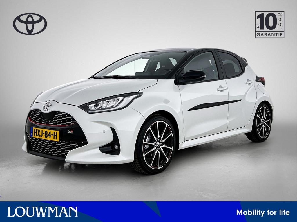 Toyota Yaris 1.5 Hybrid 130 GR SPORT + Premium Pack | 1e Eig, Auto's, Toyota, 12 maanden, 450 kg, Gebruikt, Bedrijf