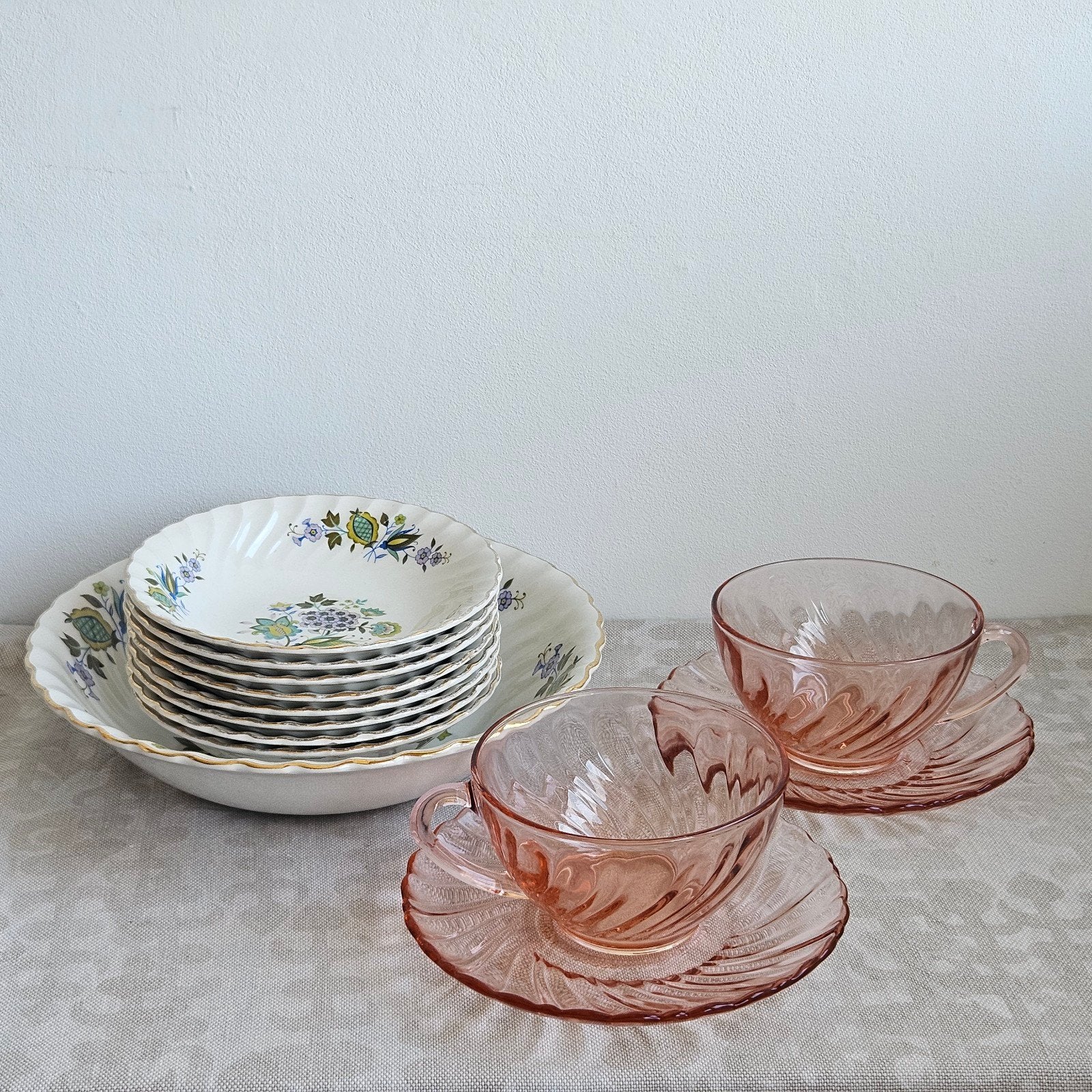 Brocante servies roze glas en Engels porselein, Ophalen