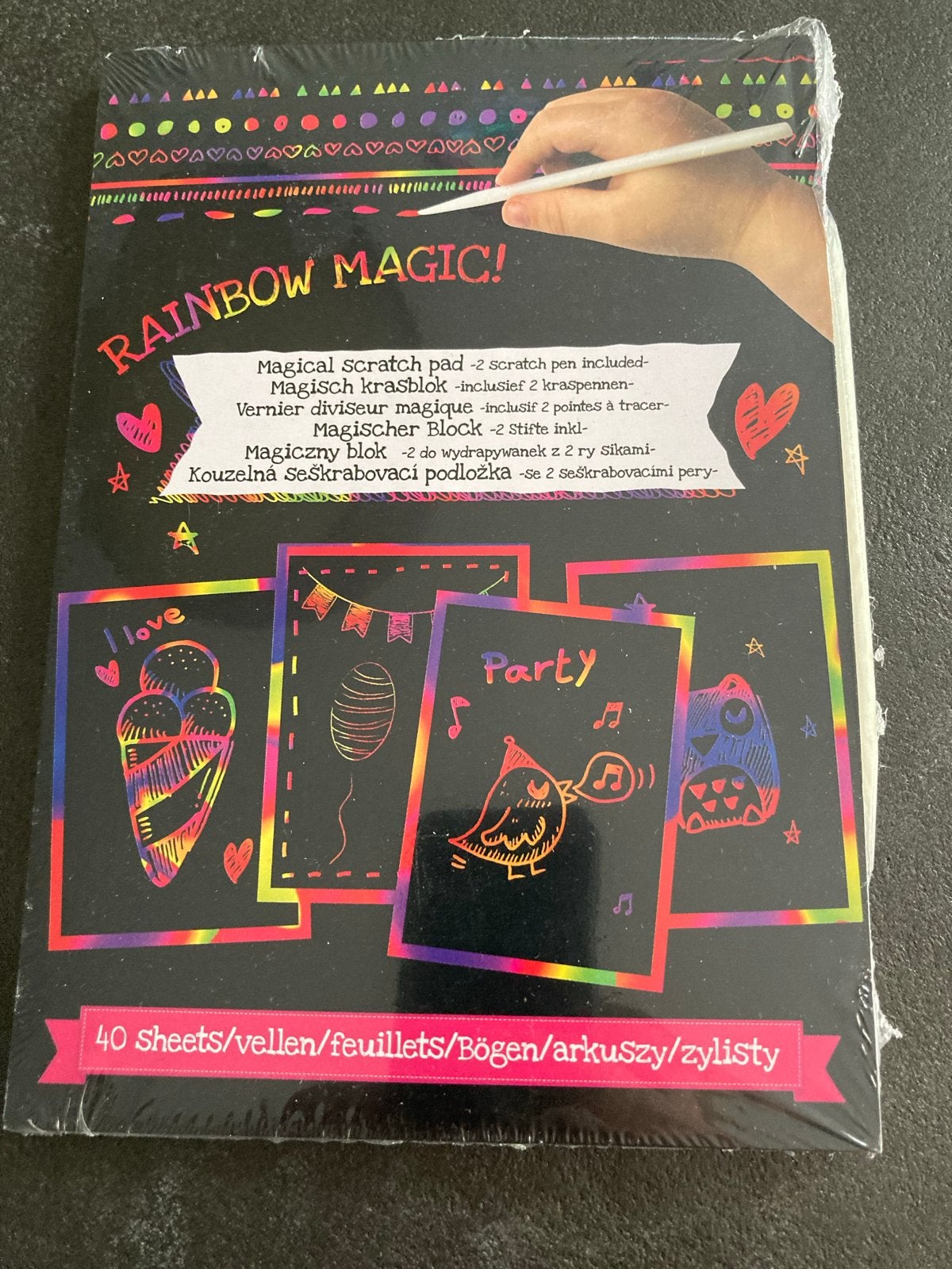 Rainbow Magic Krasblok - 40 vellen met 2 kraspennen, Overige thema's, Nieuw, Meerkleurig, Ophalen of Verzenden