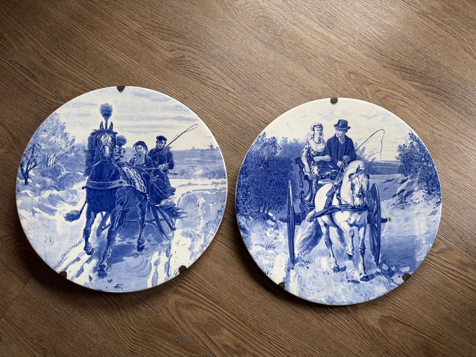 Set van 2 Delfts blauwe wandborden met jachtscènes, Antiek en Kunst, Ophalen