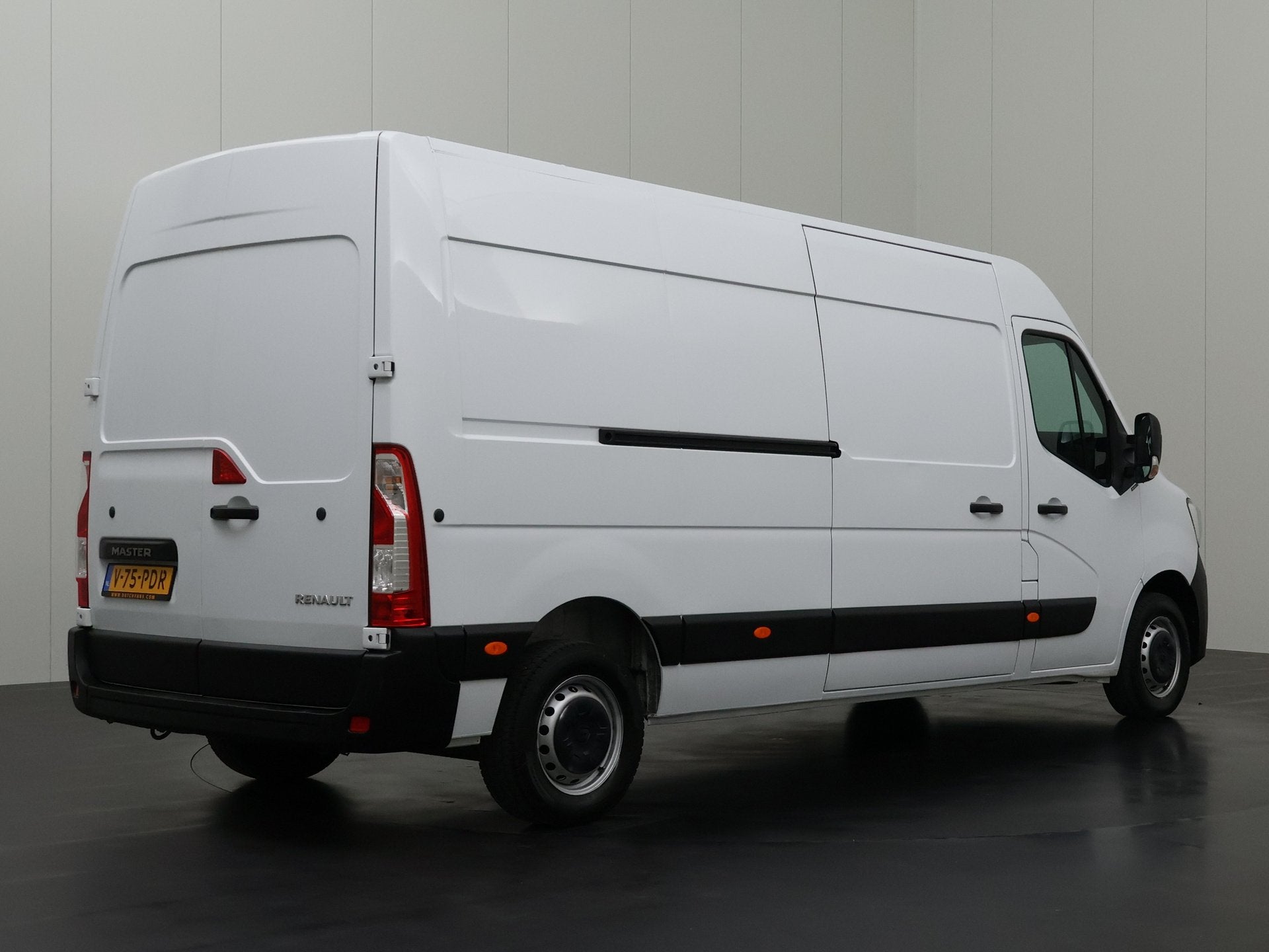 Renault Master 2.3DCi 135PK L3H2 Maxi | Euro 6 | Airco | Cru, Voorwielaandrijving, Gebruikt, Euro 6, 4 cilinders