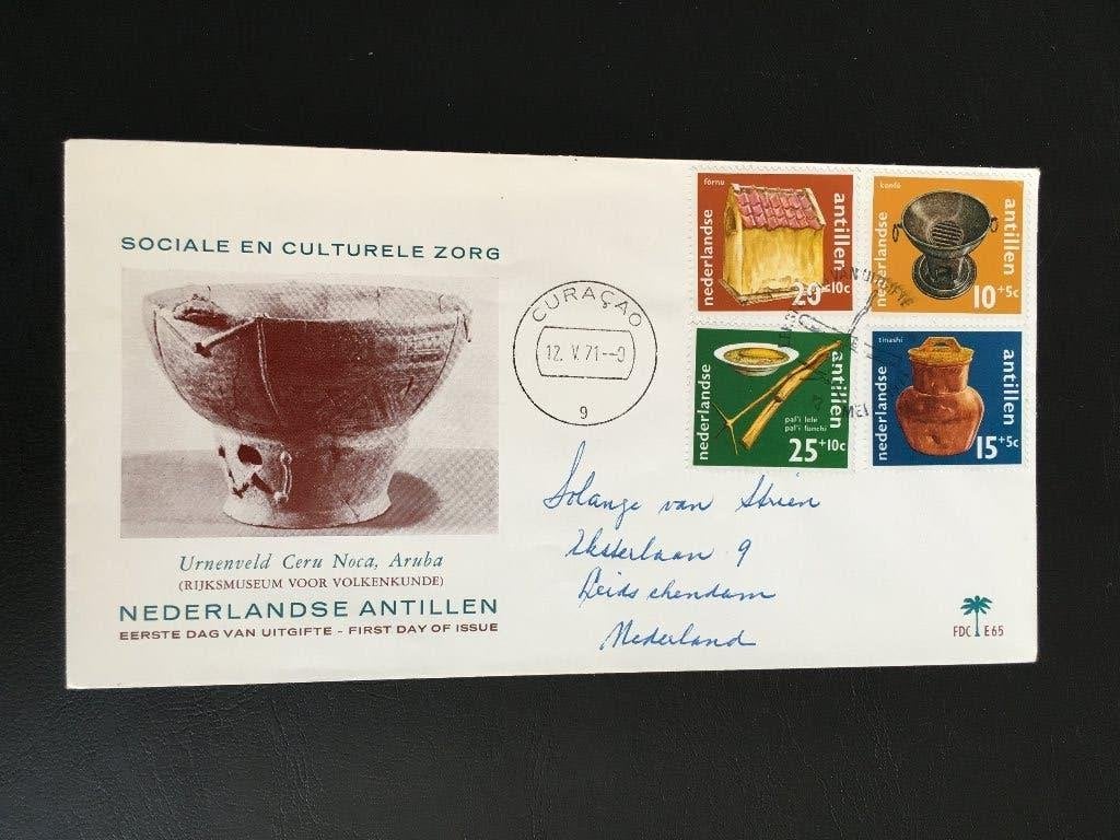 R4-E65 Antillen 1971 - FDC E65 - Cultuur - gelopen, Postzegels en Munten, Postzegels | Eerstedagenveloppen, Ophalen of Verzenden