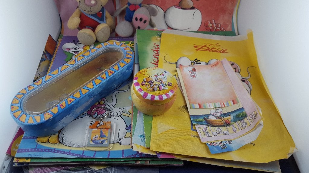 Didl verzameling, tijdschriften, tasjes, knuffels. 5B6, Verzamelen, Tweedehands verkoop, Gebruikt, Ophalen of Verzenden, Geen@idee.nl