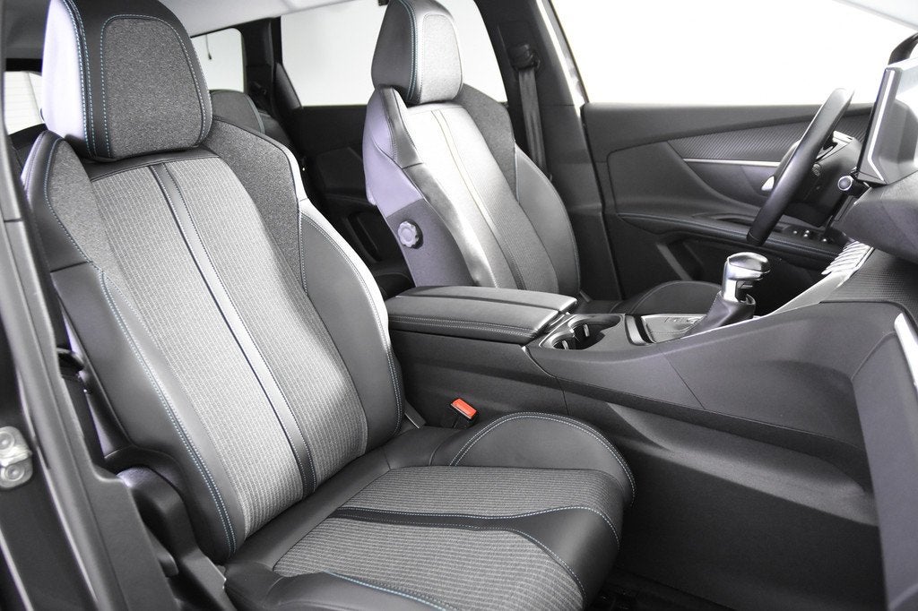 Peugeot 5008 Allure 130 *1ste Eigenaar*7-persoons*Leer*Navig, Auto's, Peugeot, Gebruikt, Euro 6, 1199 cc, 1404 kg