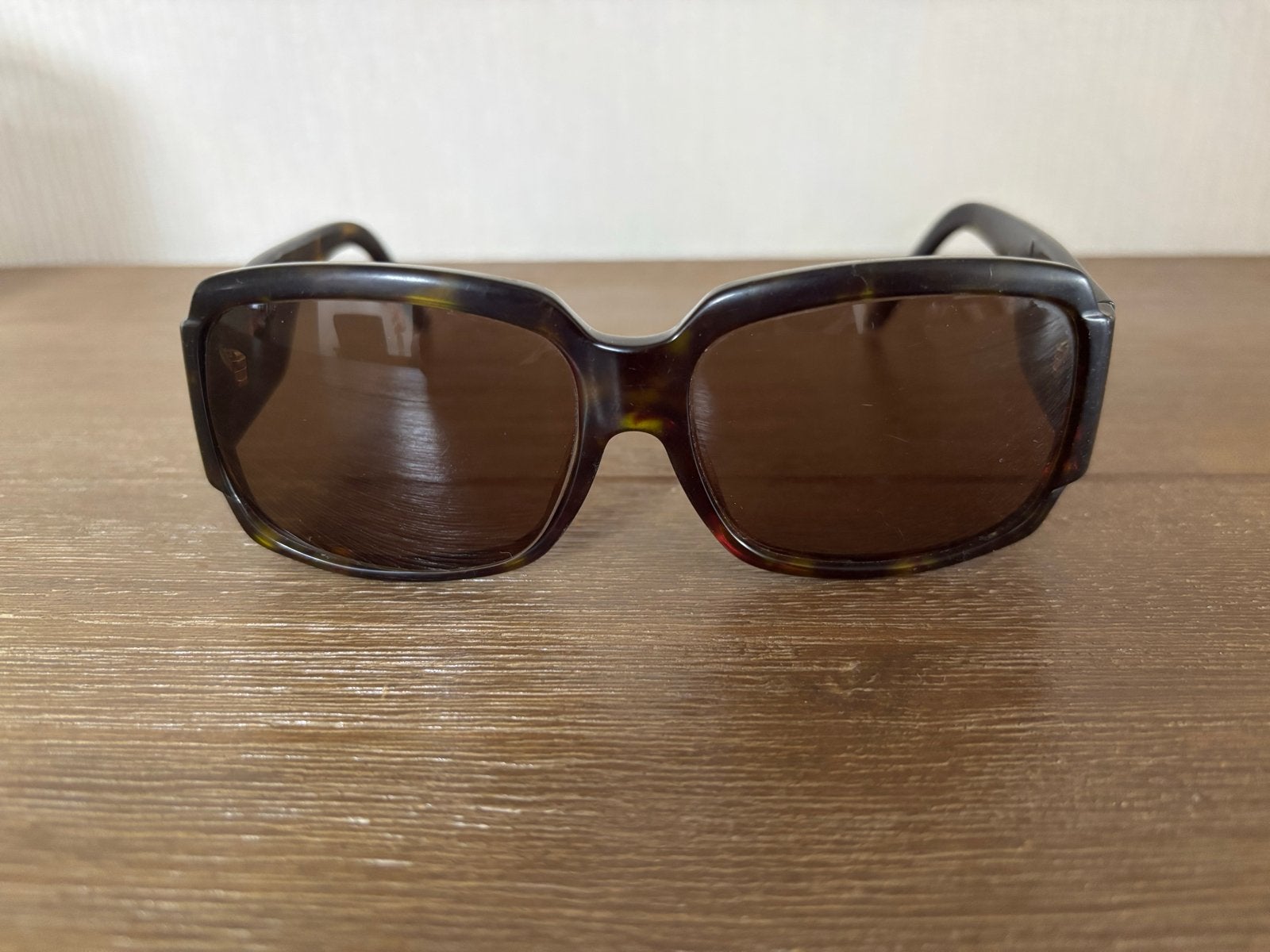 Burberry Zonnebril met Schildpadprint en Gouden Details, Sieraden, Tassen en Uiterlijk, Zonnebrillen en Brillen | Dames, Overige merken