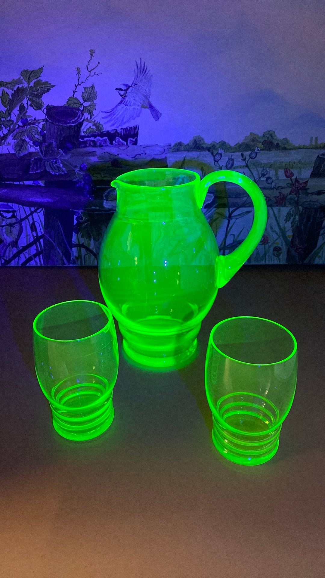Vintage uraniumglas waterkan met twee glazen, Antiek en Kunst, Antiek | Glas en Kristal, Ophalen