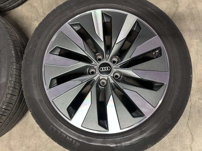 18 inch originele velgen + ☀️ of 🌦️ banden Audi A6 C8, 18 inch, Gebruikt, -, -