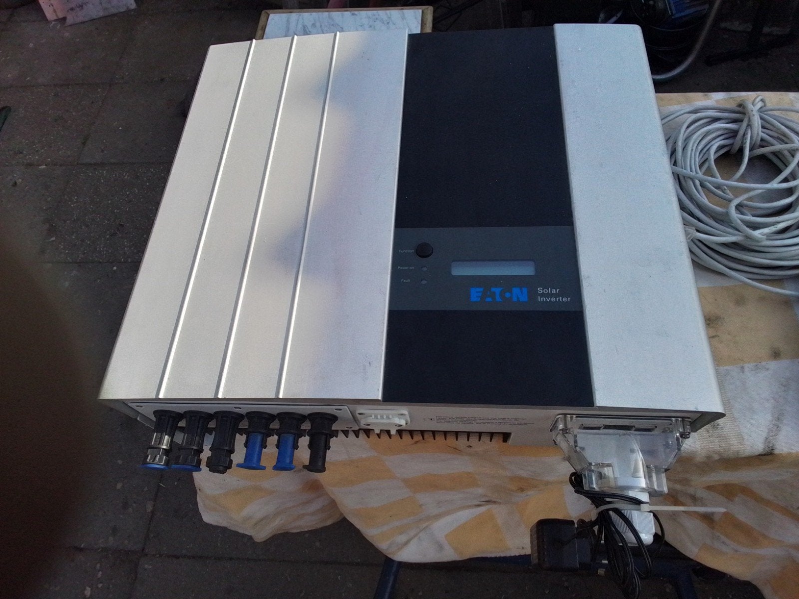 Solar Inverter omvormer  Eaton lsg10-4000/1, Ophalen of Verzenden, Gebruikt, Overige typen